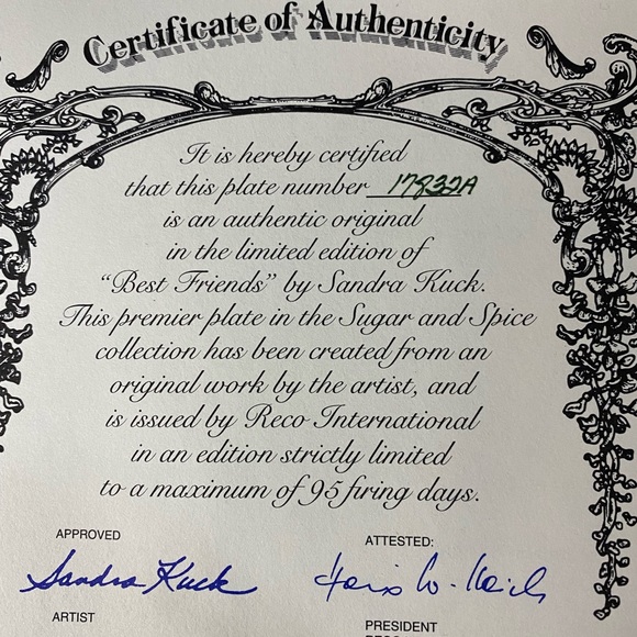 Set of 2 Decorative Plates - Picture 4 of 7